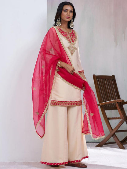 Dhiyona CH Women Floral Embroidered Sequinned Kurta with Palazzos & Dupatta