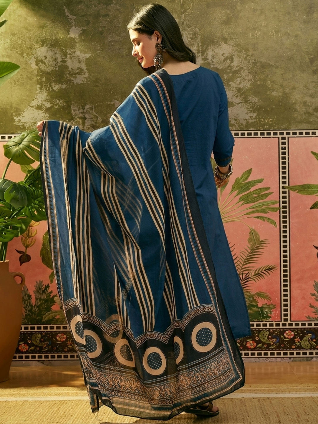 Printed Pure Cotton Round Neck Kurta & Trousers With Dupatta
