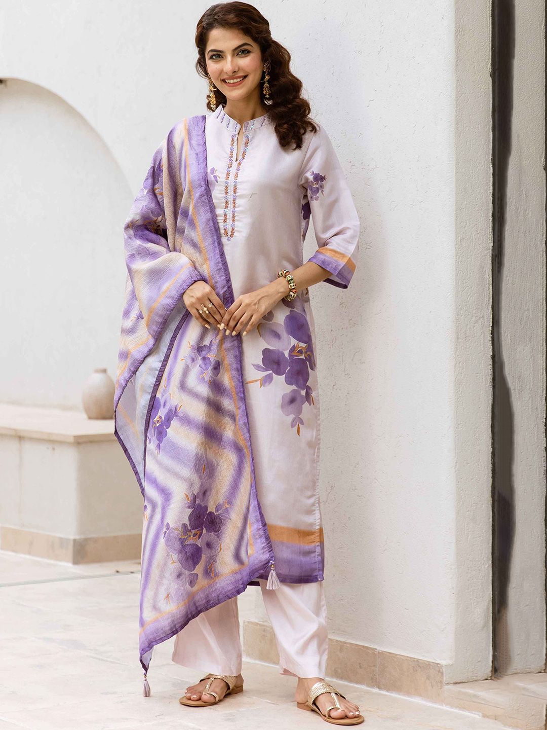 Dhiyona KL Women Floral Printed Kantha Work Chanderi Cotton Kurta with Palazzos & With Dupatta