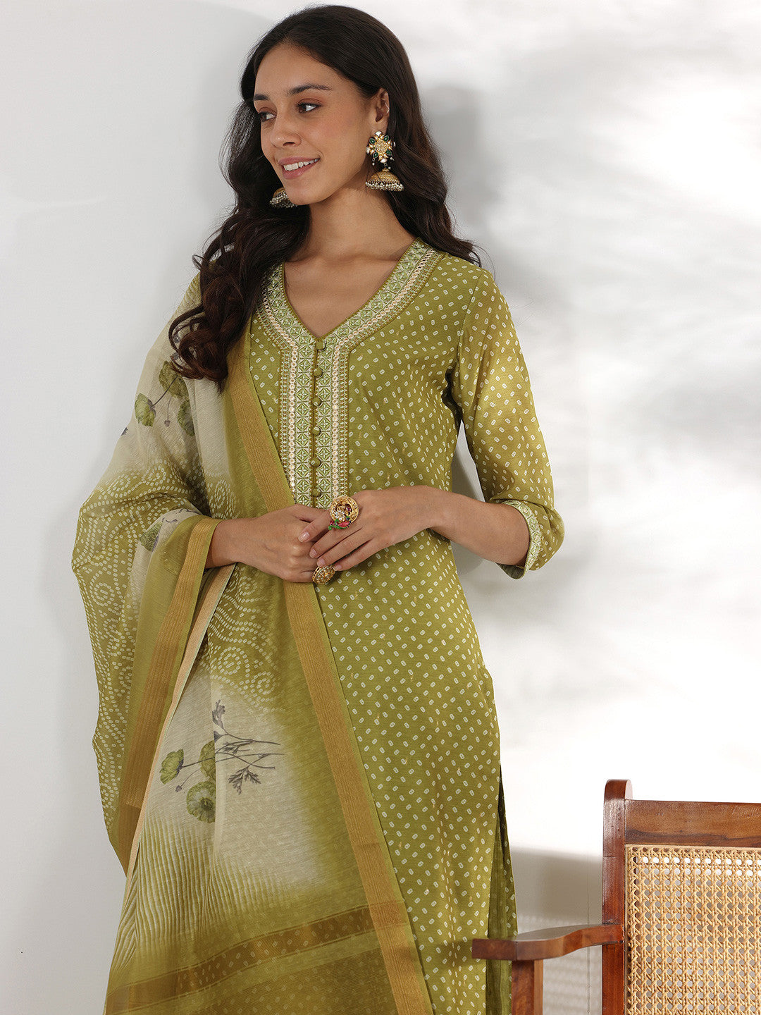 Women Ethnic Motifs Printed Regular Thread Work Kurta with Trousers & With Dupatta