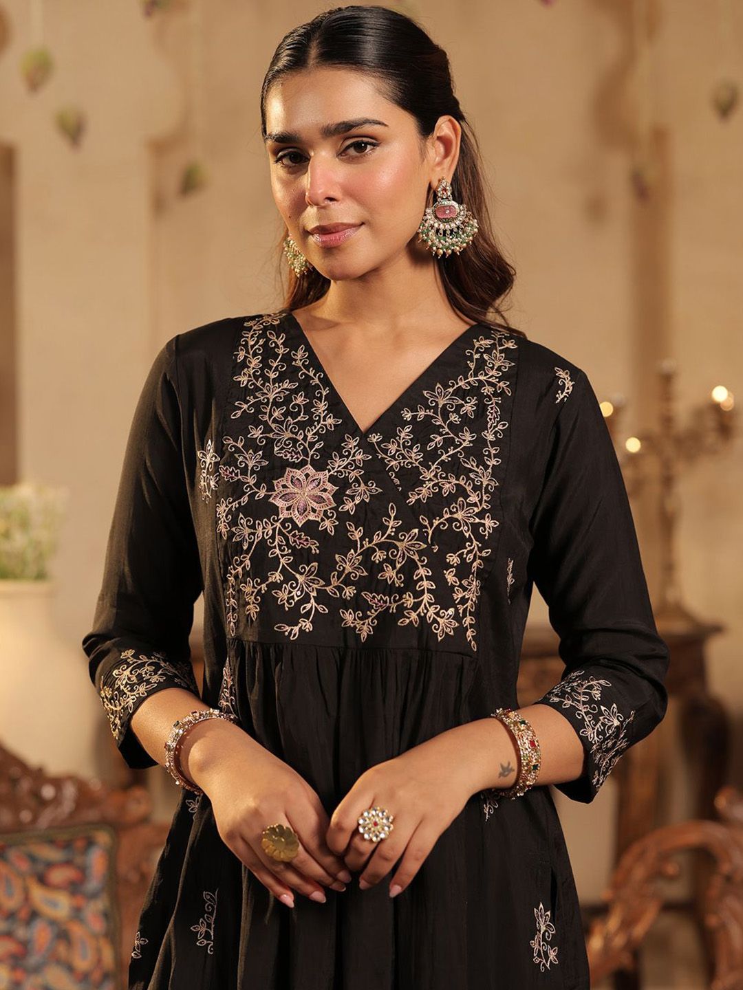 Dhiyona IE Women Ethnic Motifs Embroidered Kurta with Trousers