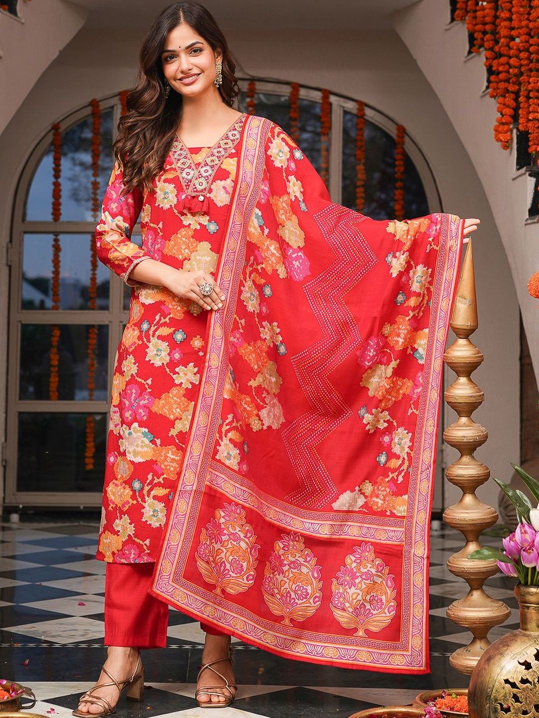 Dhiyona KL Floral Printed Mirror Work V-Neck Straight Kurta With Trousers & Dupatta