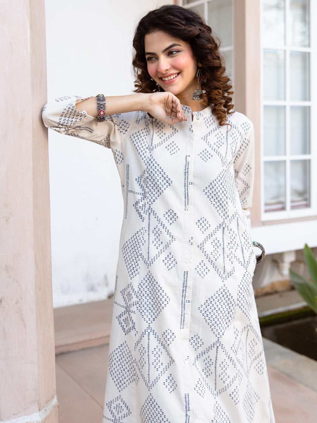 Printed Mandarin Collar Kurta & Palazzos Kurta Sets