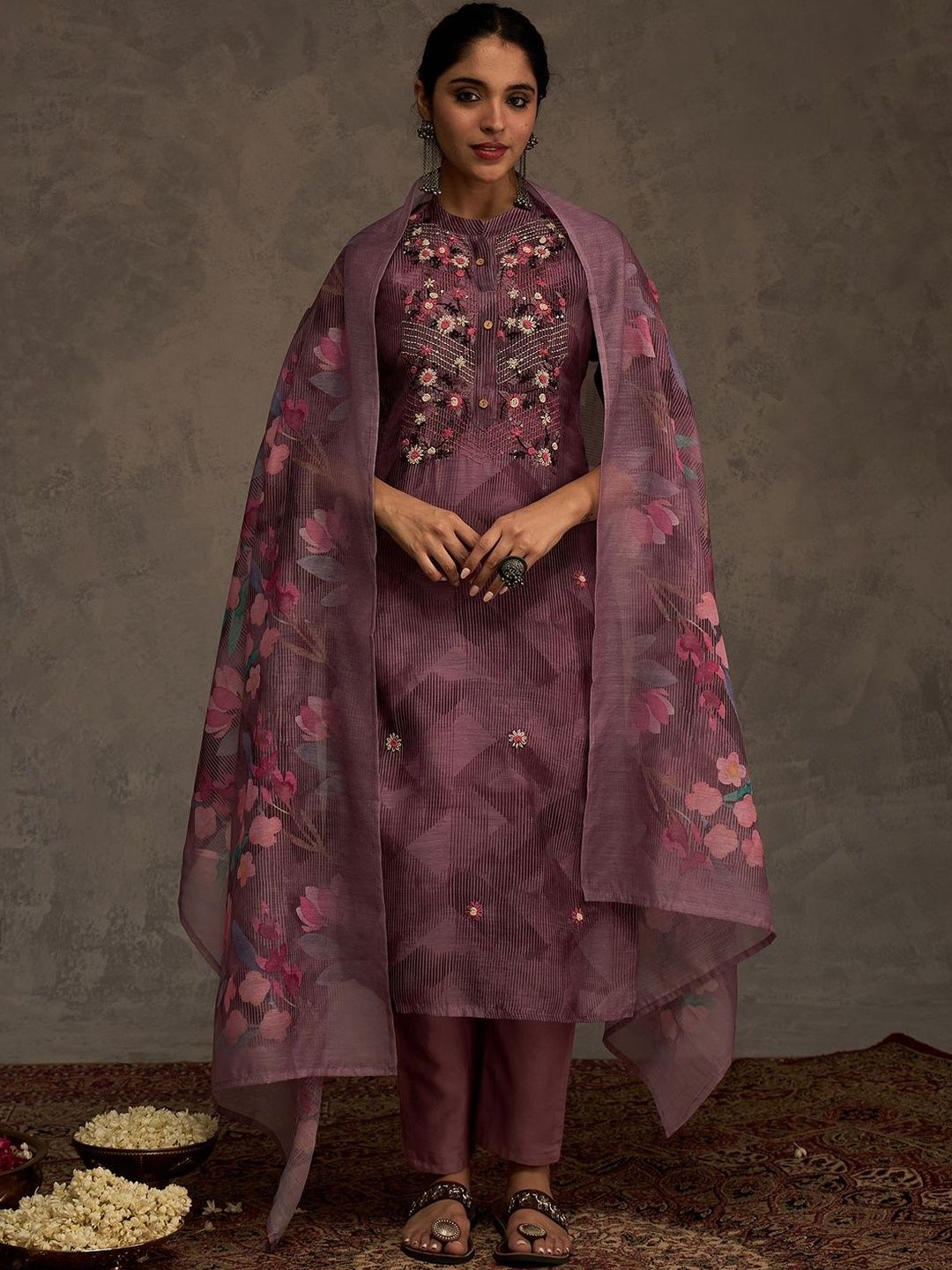 Dhiyona IE Women Floral Embroidered Thread Work Kurta with Trousers & Dupatta