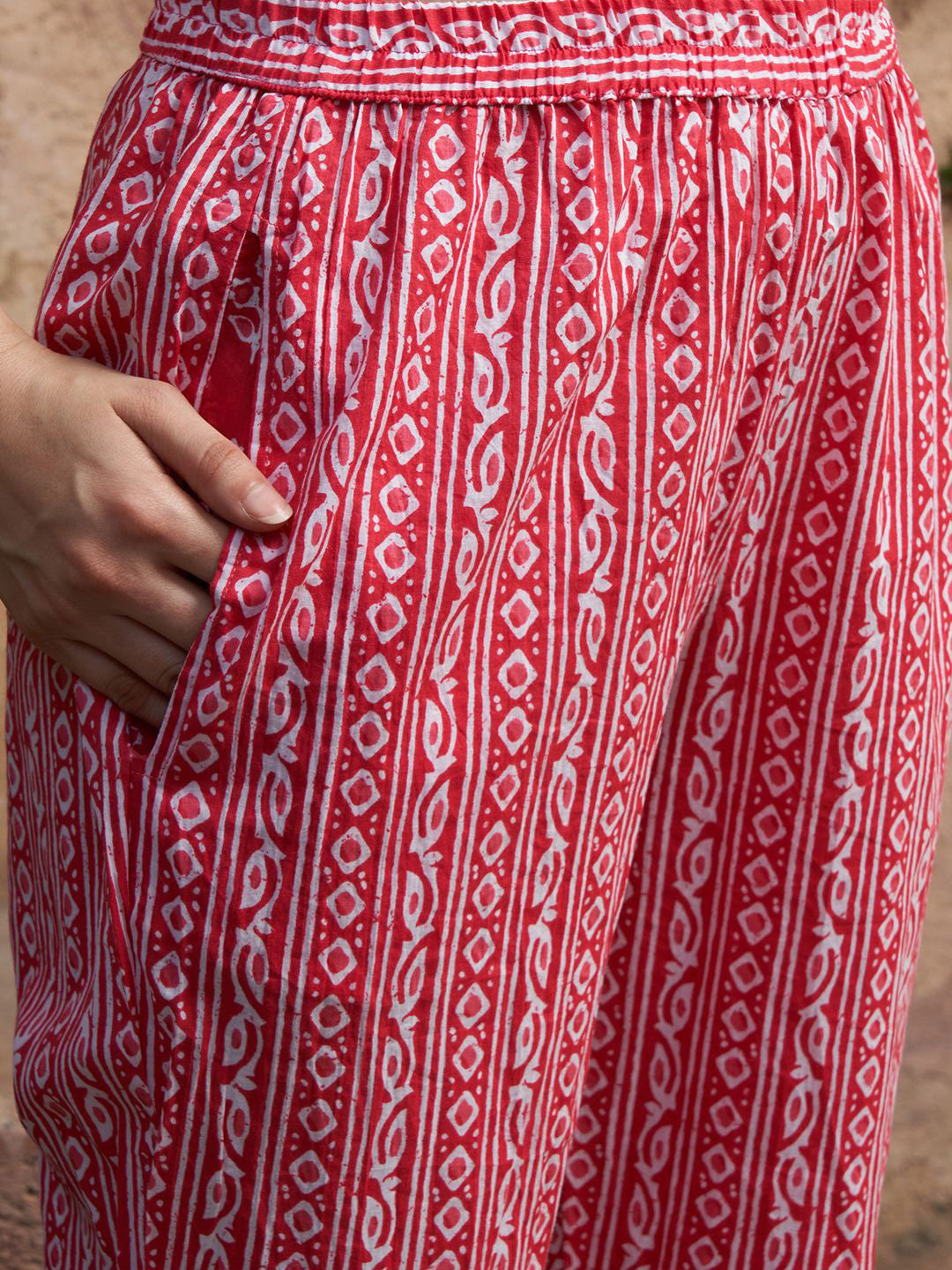 Floral Printed Gotta Patti Pure Cotton Kurta with Trousers & Dupatta