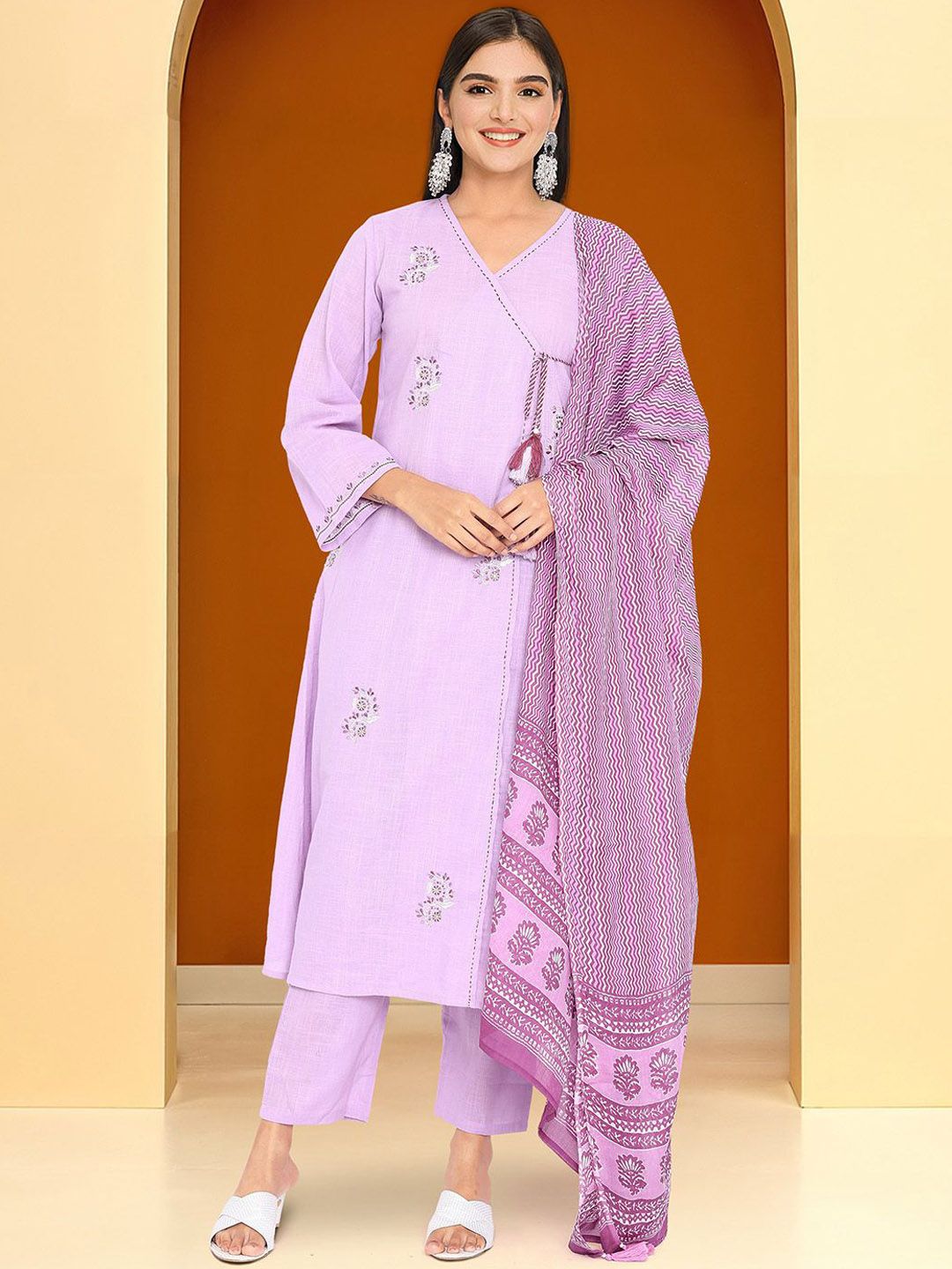 Dhiyona IS Women's Women Floral Embroidered Pure Cotton Kurta with Trousers & With Dupatta