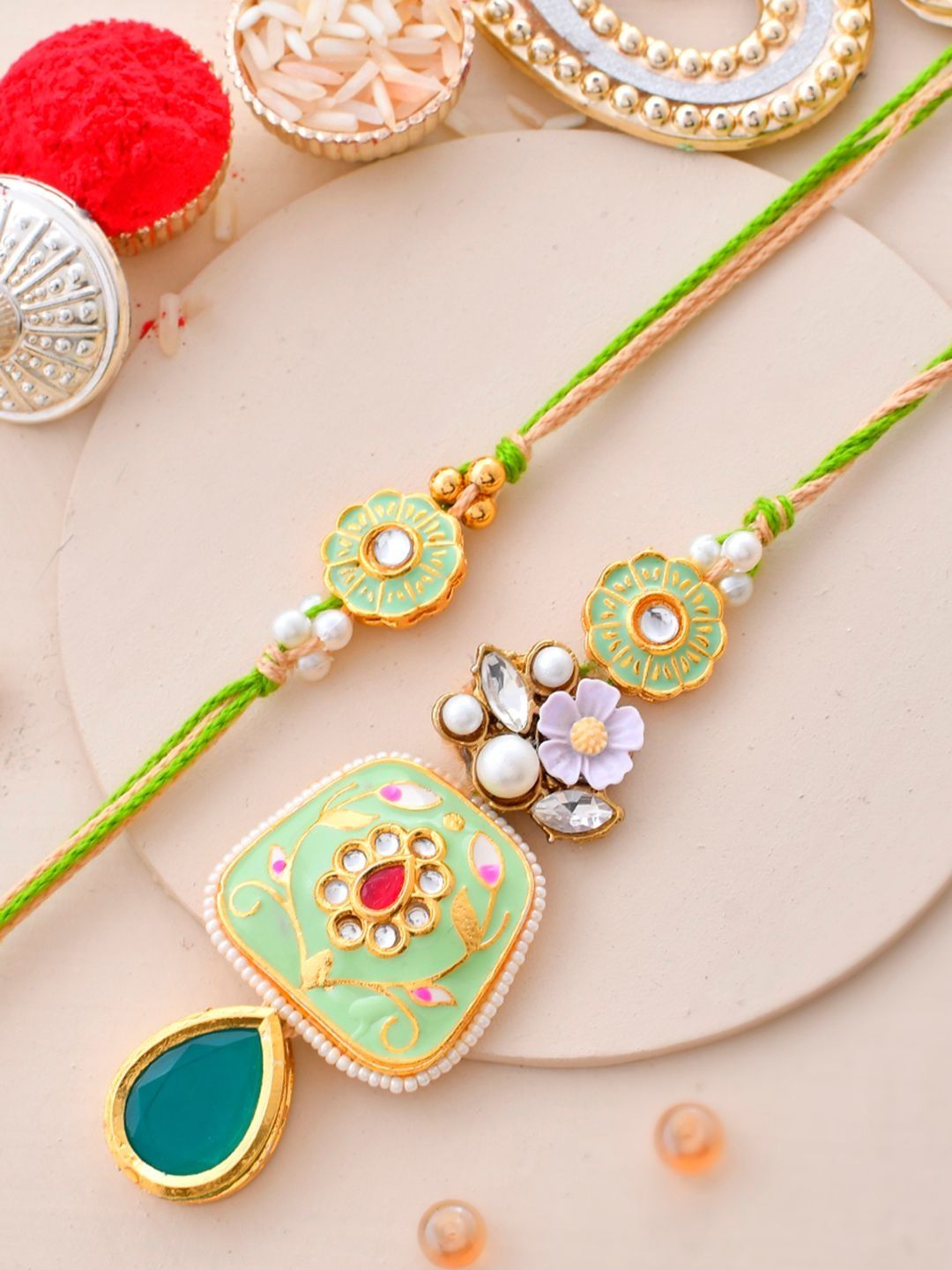 Dhiyona Rakhi
