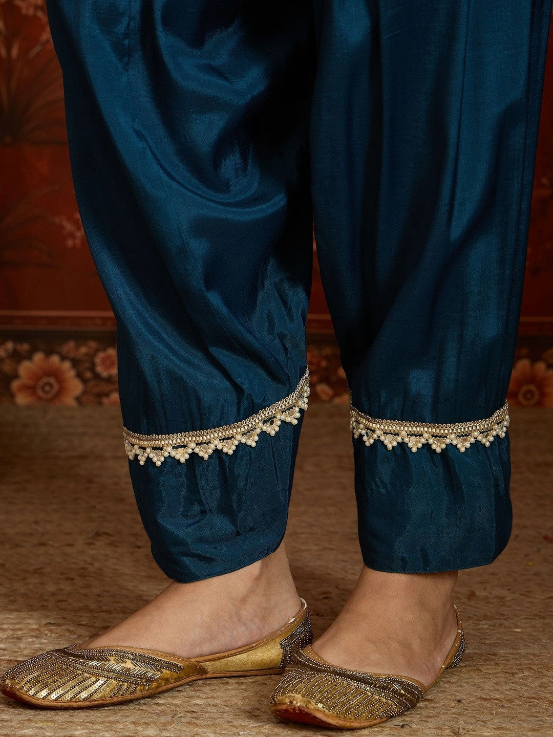 Women Regular Gotta Patti Kurta with Patiala & With Dupatta