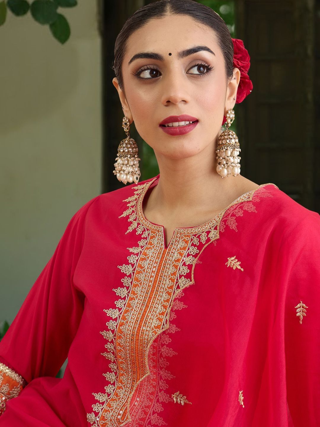 Dhiyona IE Women Ethnic Motifs Embroidered Regular Thread Work Kurta with Trousers & With Dupatta