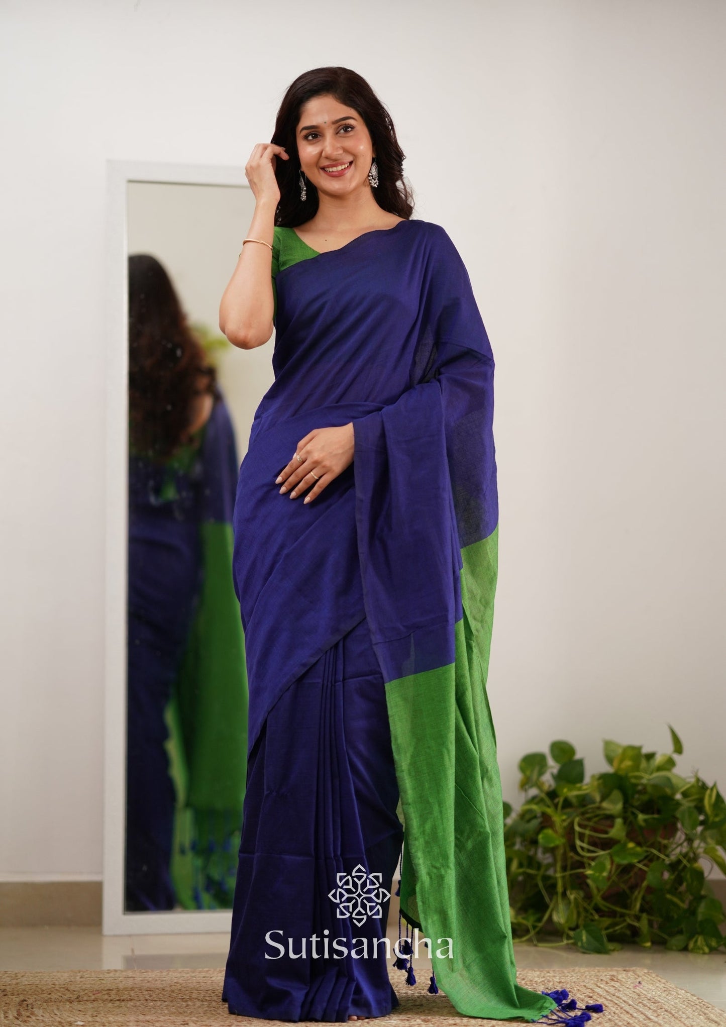 Dhiyona SS Sutisancha Parrot & Blue Handloom Cotton Saree