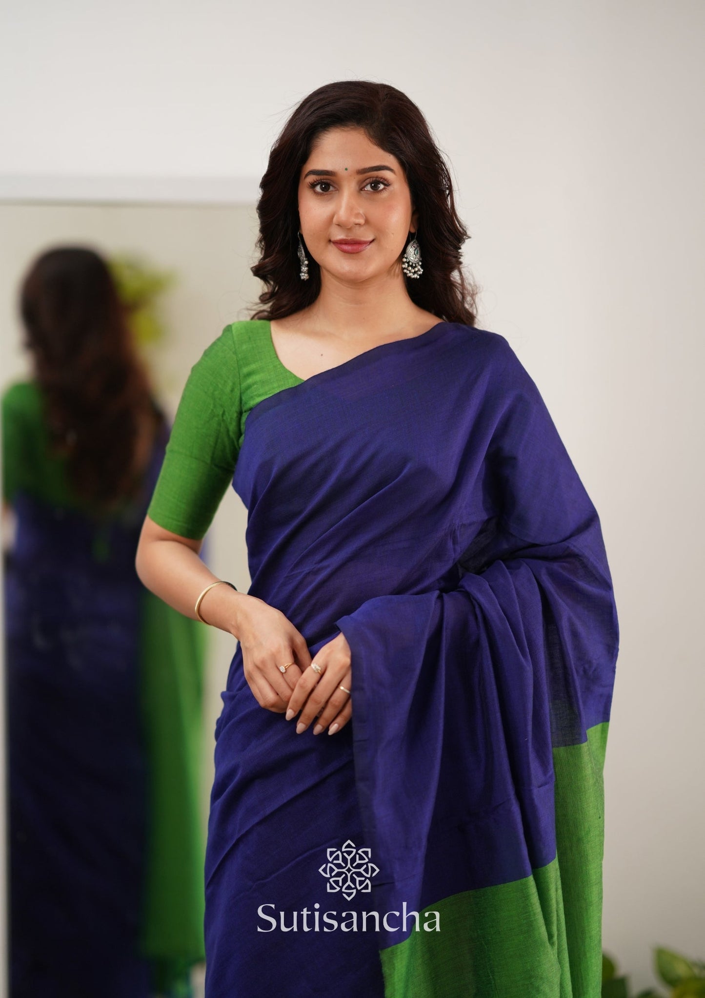 Dhiyona SS Sutisancha Parrot & Blue Handloom Cotton Saree