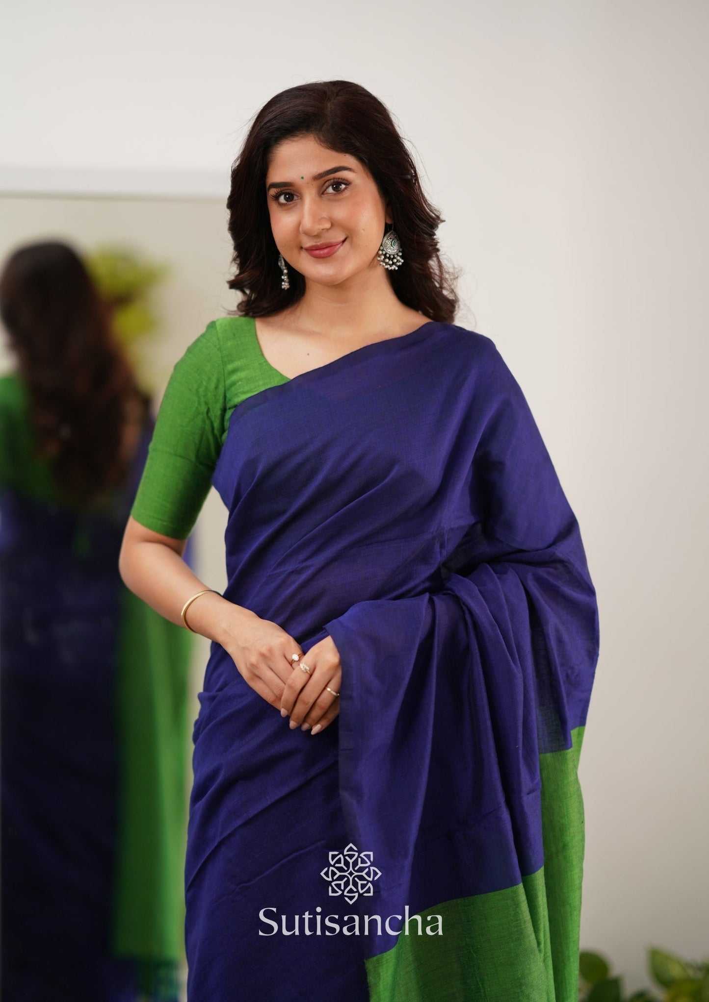 Dhiyona SS Sutisancha Parrot & Blue Handloom Cotton Saree
