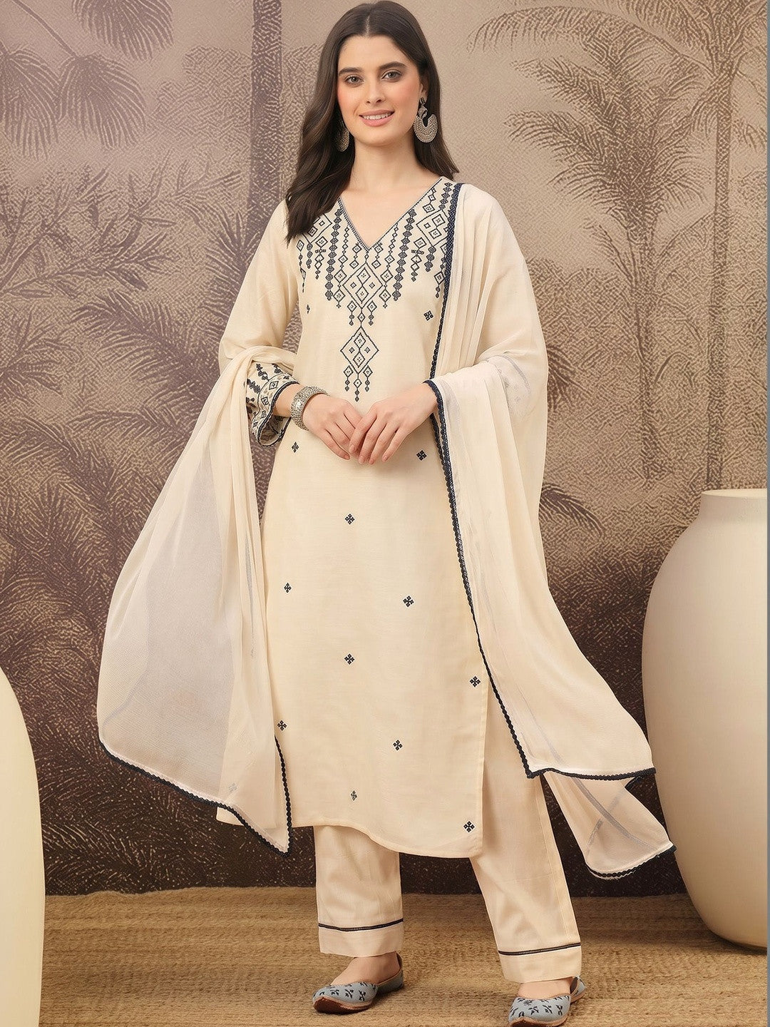 Dhiyona SN Women Embroidered Regular Pure Cotton Kurta with Trousers & With Dupatta