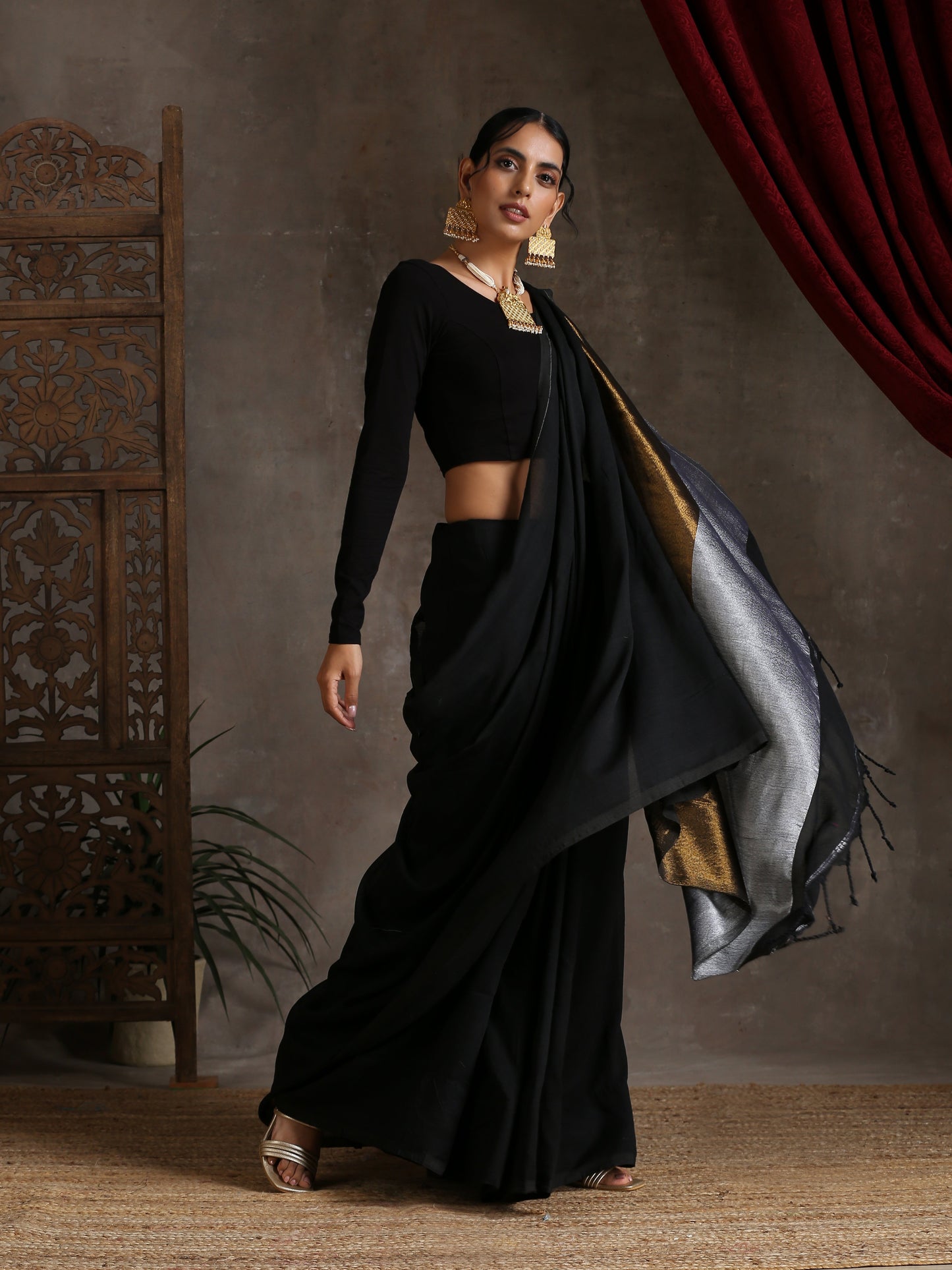 Dhiyona ST Regal Black Cotton Saree with Bronze & Silver Pallu