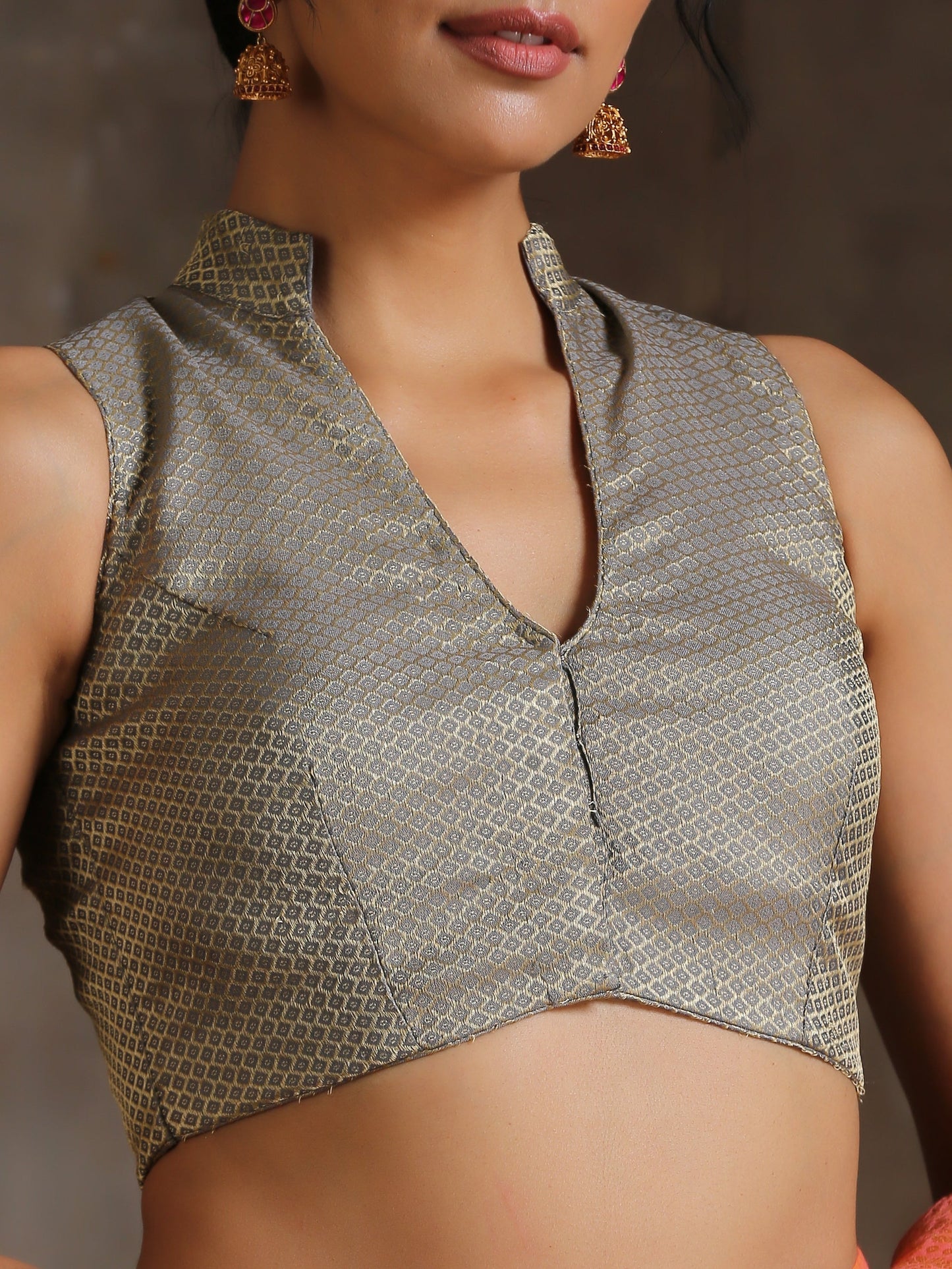 Dhiyona ST Blouse - Grey Jacquard Sleeveless blouse