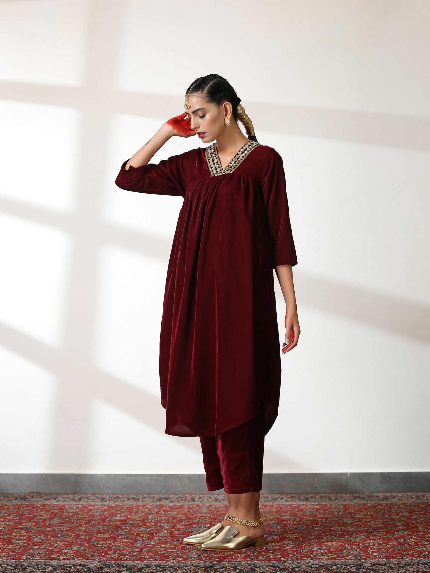 Dhiyona ST Women's Burgundy Velvet Kurta with Mirror Lace and Pants 2 Piece Set | Straight Fit, V Neck, 3/4 Sleeves, Pants, Festive Wear, (Velvet)