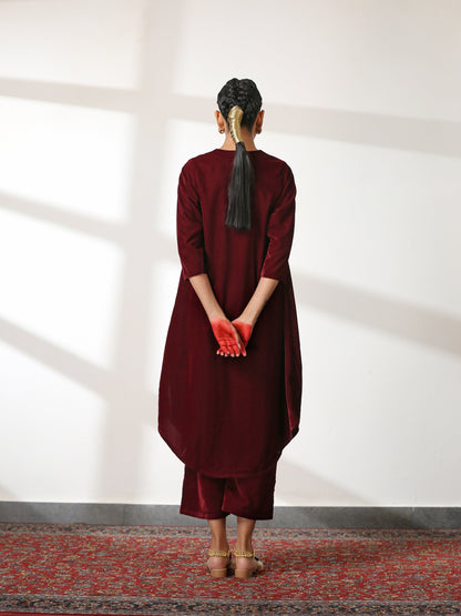 Dhiyona ST Women's Burgundy Velvet Kurta with Mirror Lace and Pants 2 Piece Set | Straight Fit, V Neck, 3/4 Sleeves, Pants, Festive Wear, (Velvet)
