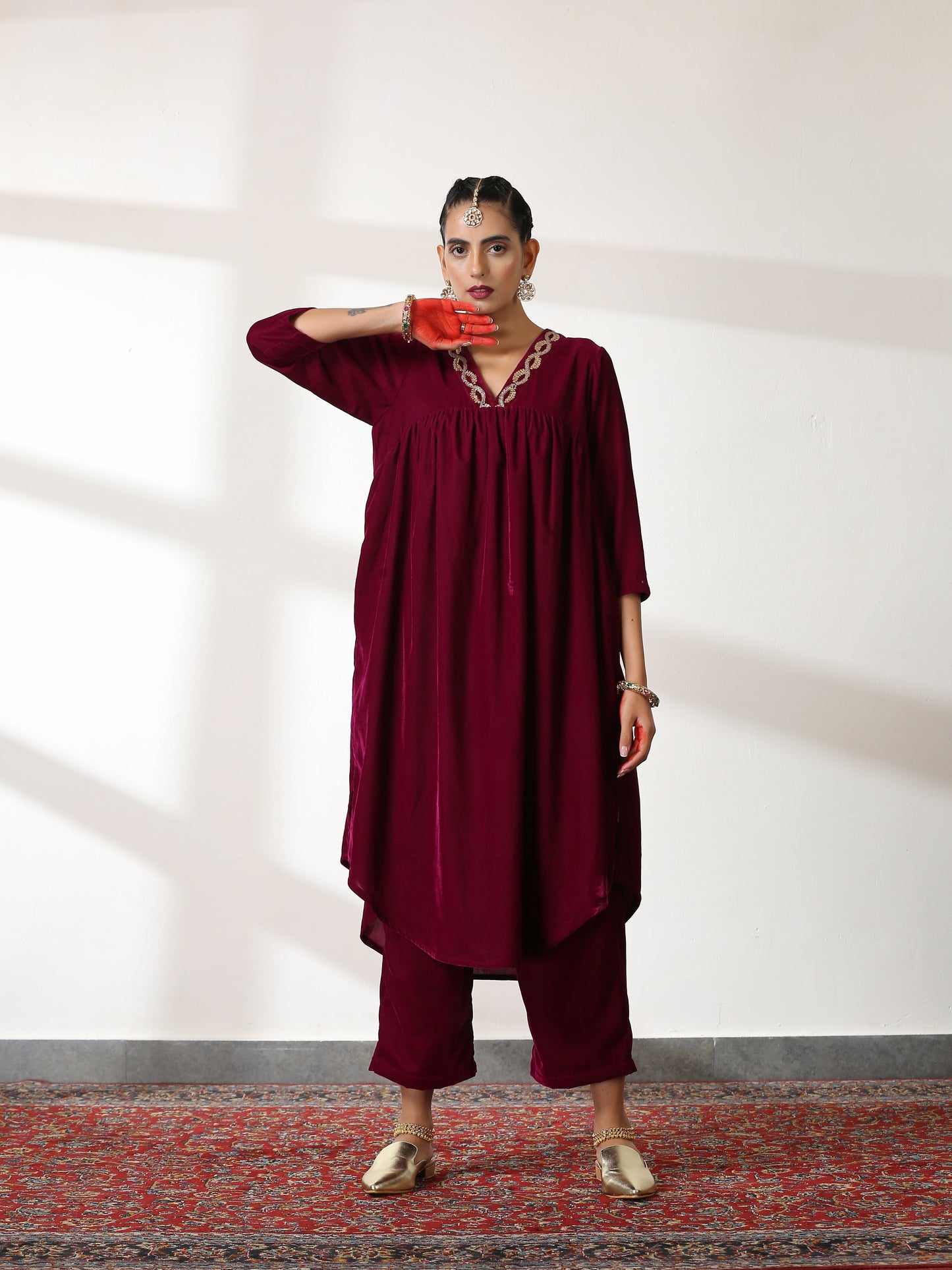 Dhiyona ST Women's Plum Velvet Kurta with Sequinned Neckline and Pants 2 Piece Set | Straight Fit, V Neck, 3/4 Sleeves, Pants, Partywear, (Velvet)