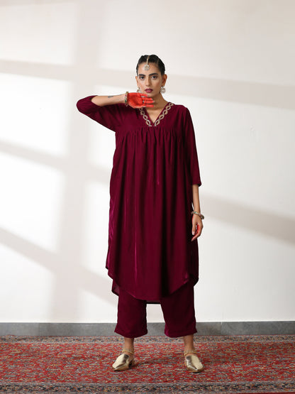 Dhiyona ST Women's Plum Velvet Kurta with Sequinned Neckline and Pants 2 Piece Set | Straight Fit, V Neck, 3/4 Sleeves, Pants, Partywear, (Velvet)