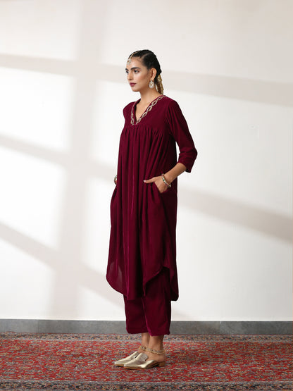 Dhiyona ST Women's Plum Velvet Kurta with Sequinned Neckline and Pants 2 Piece Set | Straight Fit, V Neck, 3/4 Sleeves, Pants, Partywear, (Velvet)