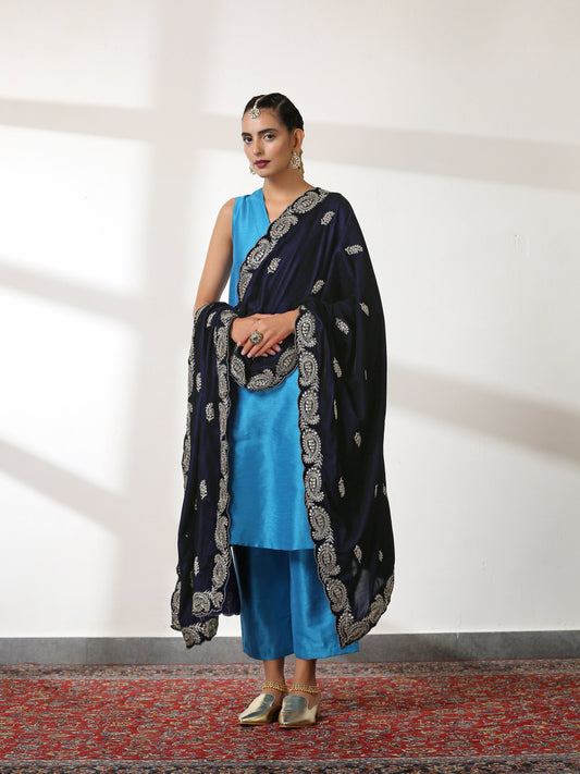 Dhiyona ST Velvet Peacock Feather Blue Shawl