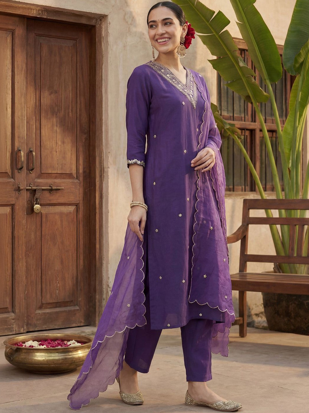 Women Ethnic Motifs Embroidered Regular Kurta with Trousers & With Dupatta