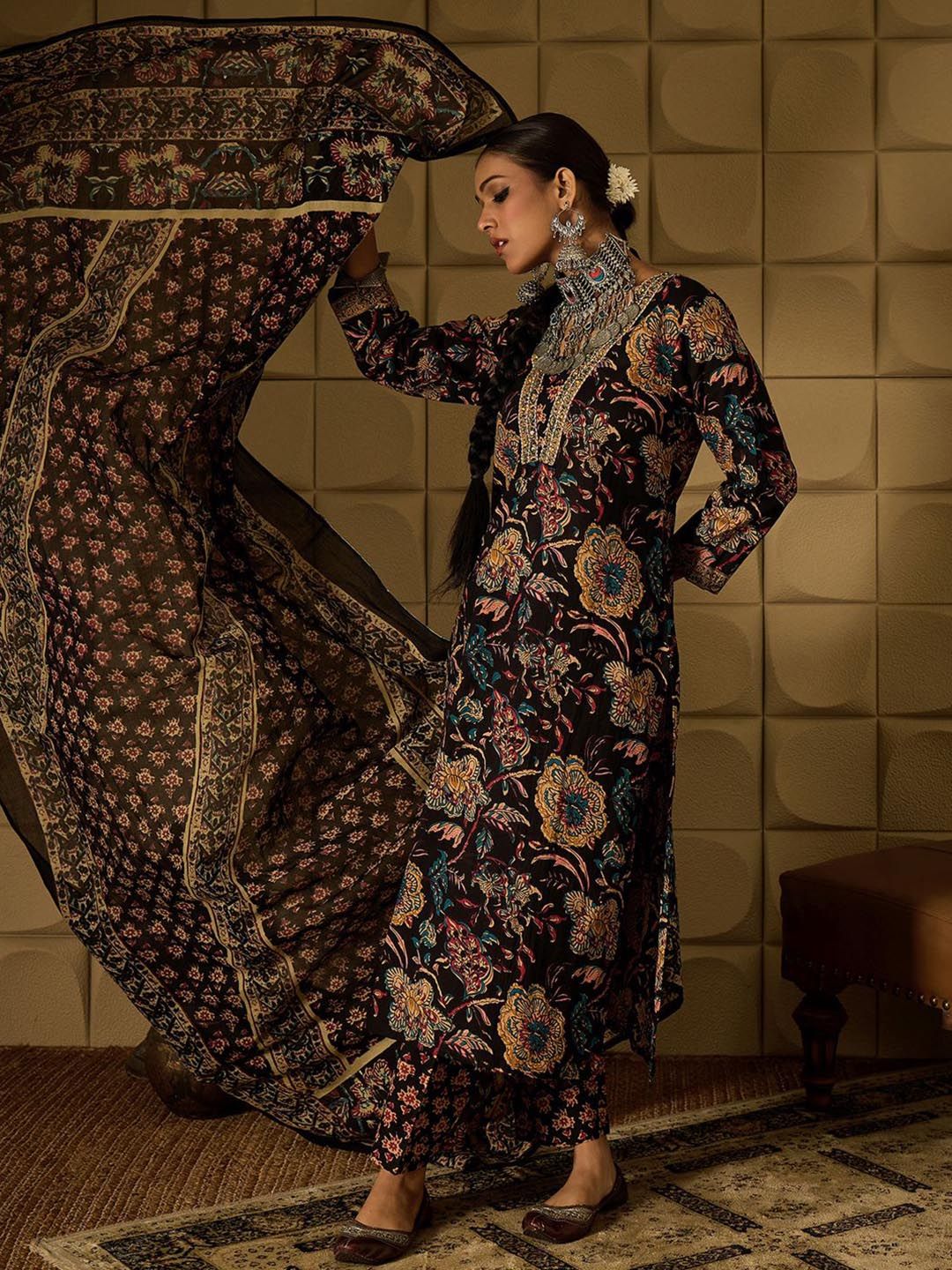 Dhiyona IE Floral Printed Sequinned Pure Cotton Kurta With Trousers & Dupatta