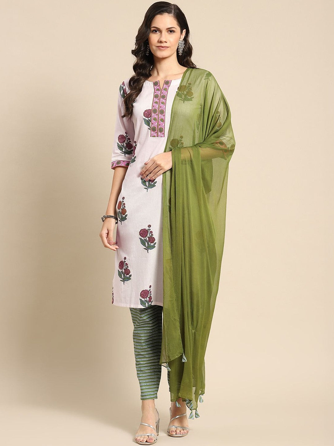 Women Floral Printed Regular Kurta with Trousers & With Dupatta