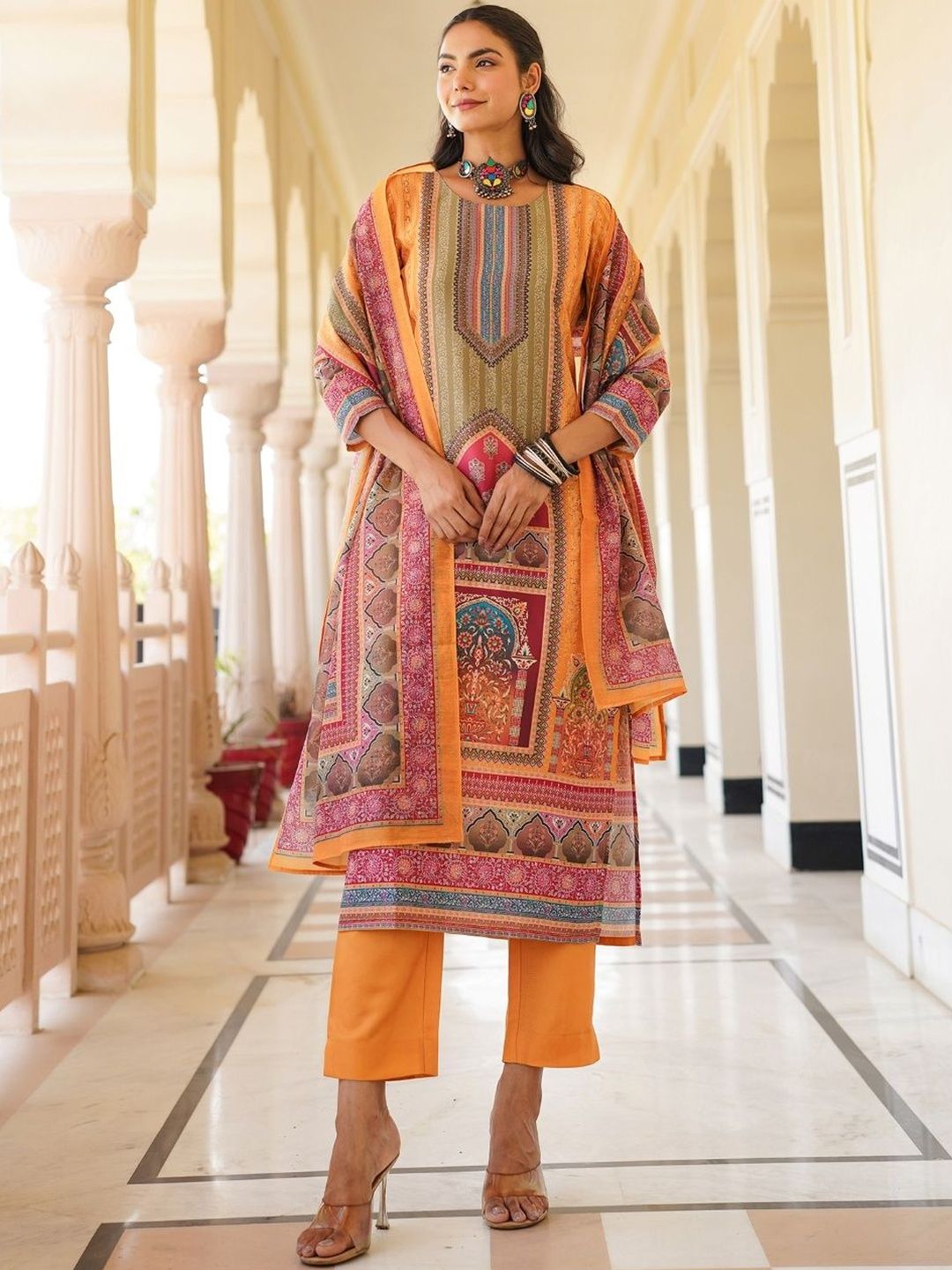 Dhiyona KL Women Ethnic Motifs Printed Regular Kurta with Trousers & With Dupatta