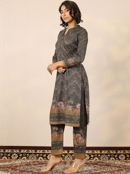 Women Geometric Printed Regular Kurta with Trousers & Dupatta