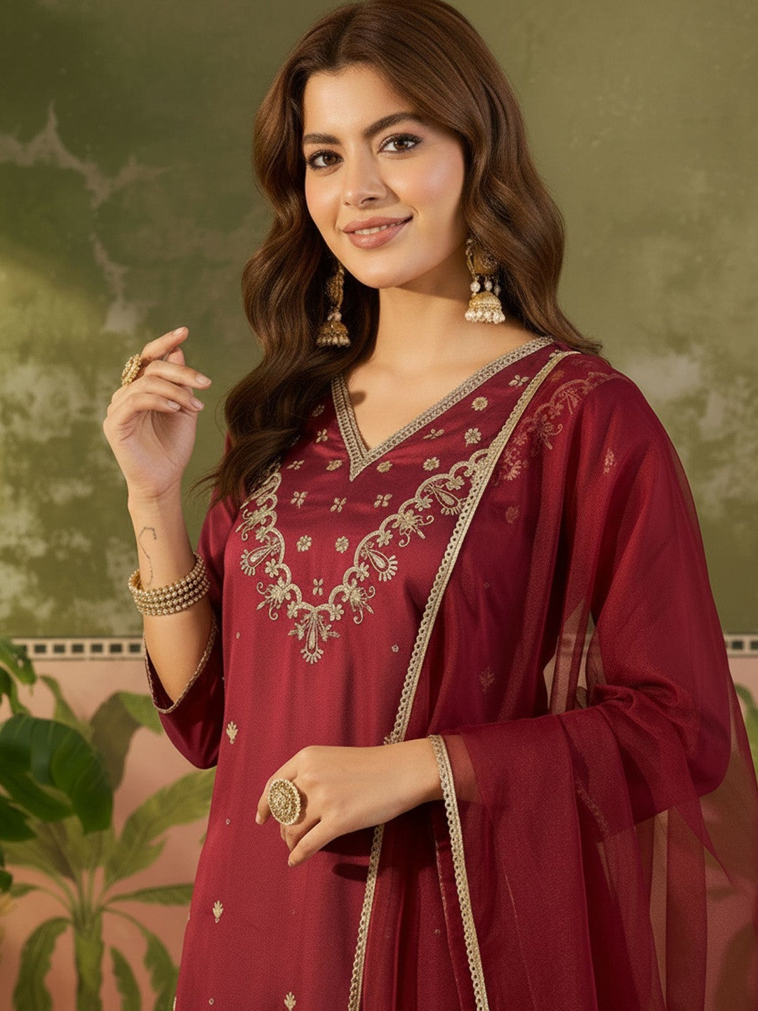 Embroidered Round Neck Kurta & Trousers With Dupatta