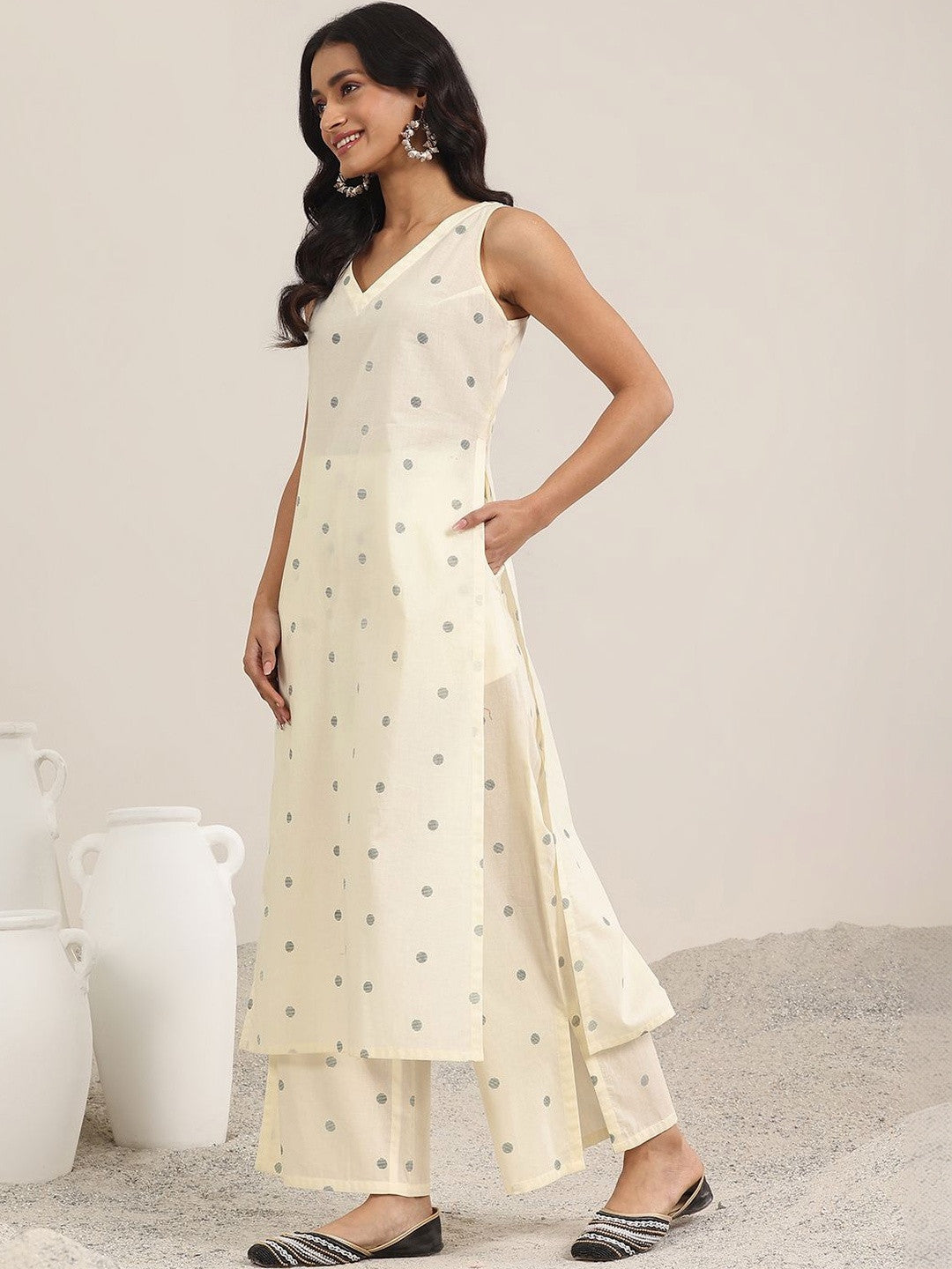 Women Printed Regular Kurta with Palazzos
