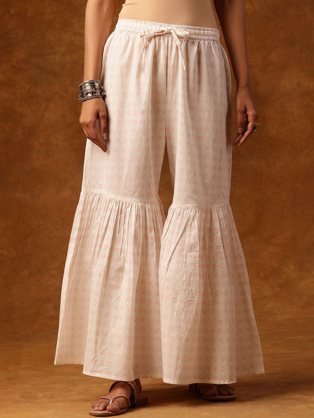 Dhiyona AN Women Embroidered Regular Sequinned Kurta with Sharara & With Dupatta