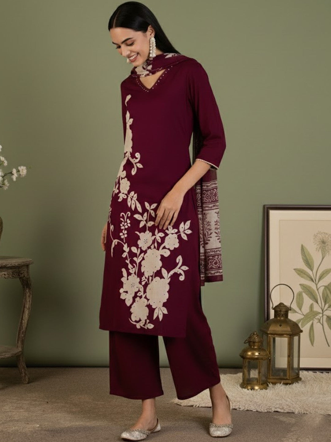 Floral Printed Pure Cotton V-Neck Straight Kurta & Trousers With Dupatta