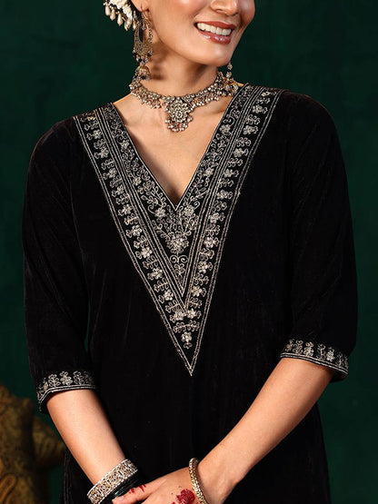 Women Solid Yoke Design Kurta with Trousers & Dupatta