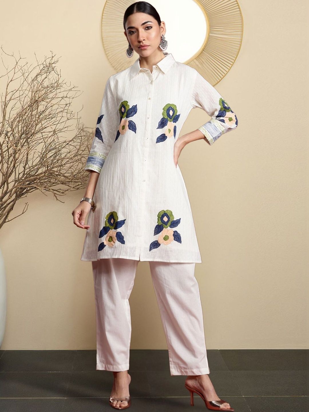 Dhiyona IE Women Floral Embroidered Regular Thread Work Pure Cotton Kurta with Trousers