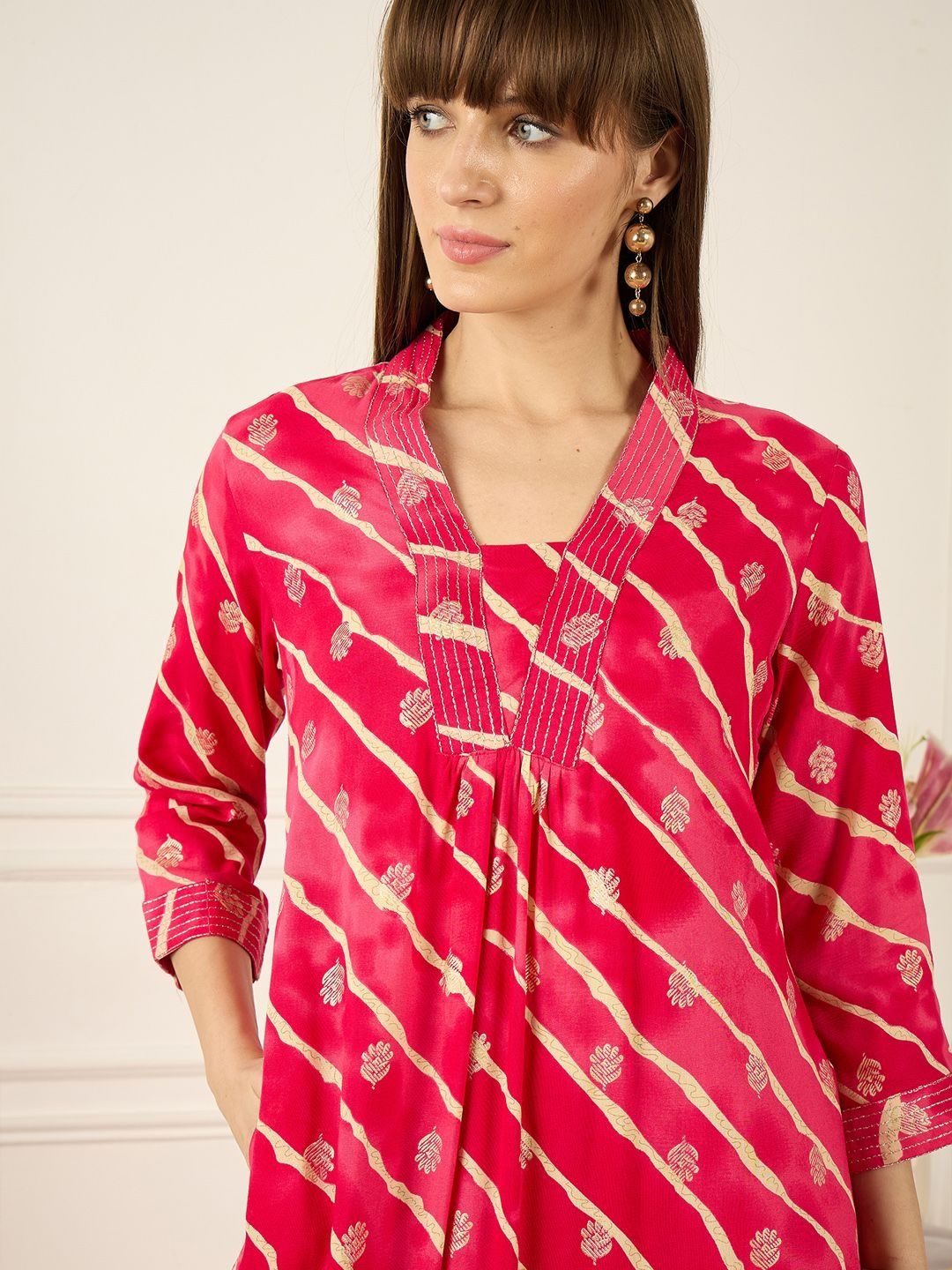Dhiyona IE Printed V-Neck Three-Quarter Sleeves Top With Trousers