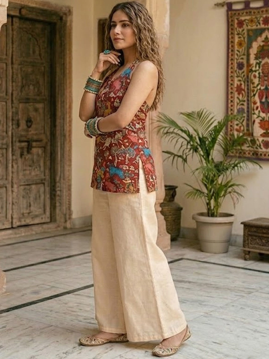 Printed Pure Cotton Halter Neck Kurti & Palazzos