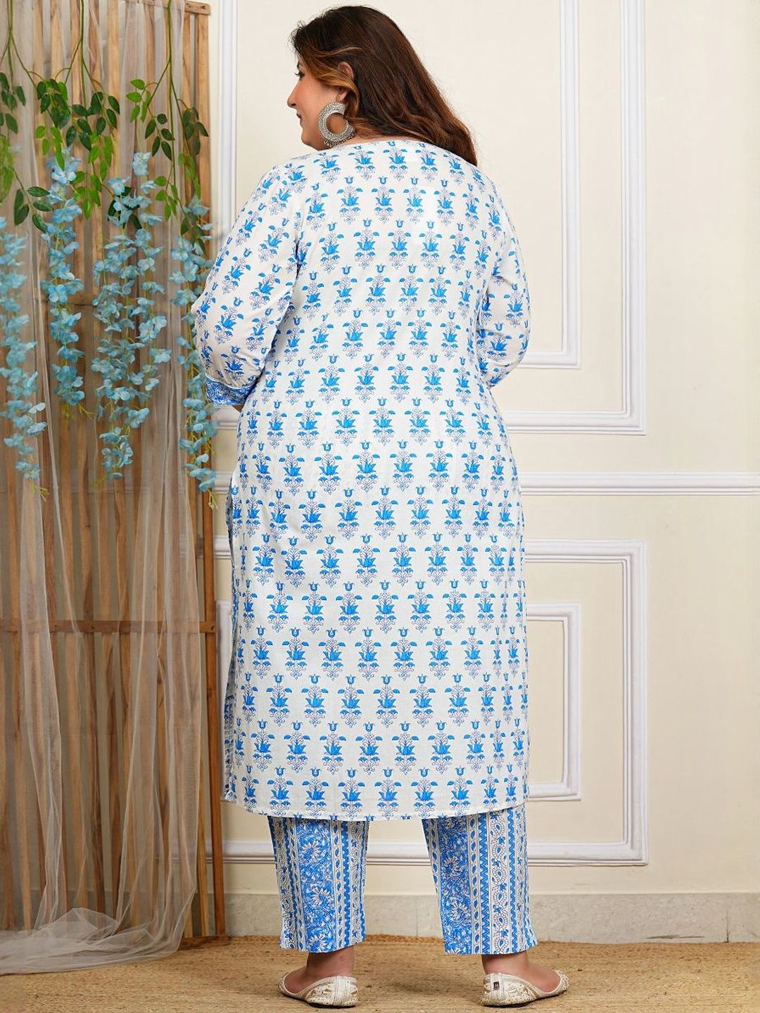 Dhiyona KL Women Ethnic Motifs Printed Pure Cotton Straight Kurta With Trousers & Dupatta