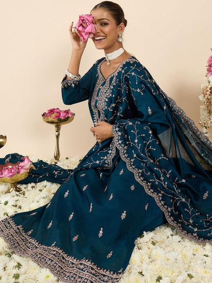 Women Ethnic Motifs Embroidered Regular Thread Work Kurta with Trousers & With Dupatta