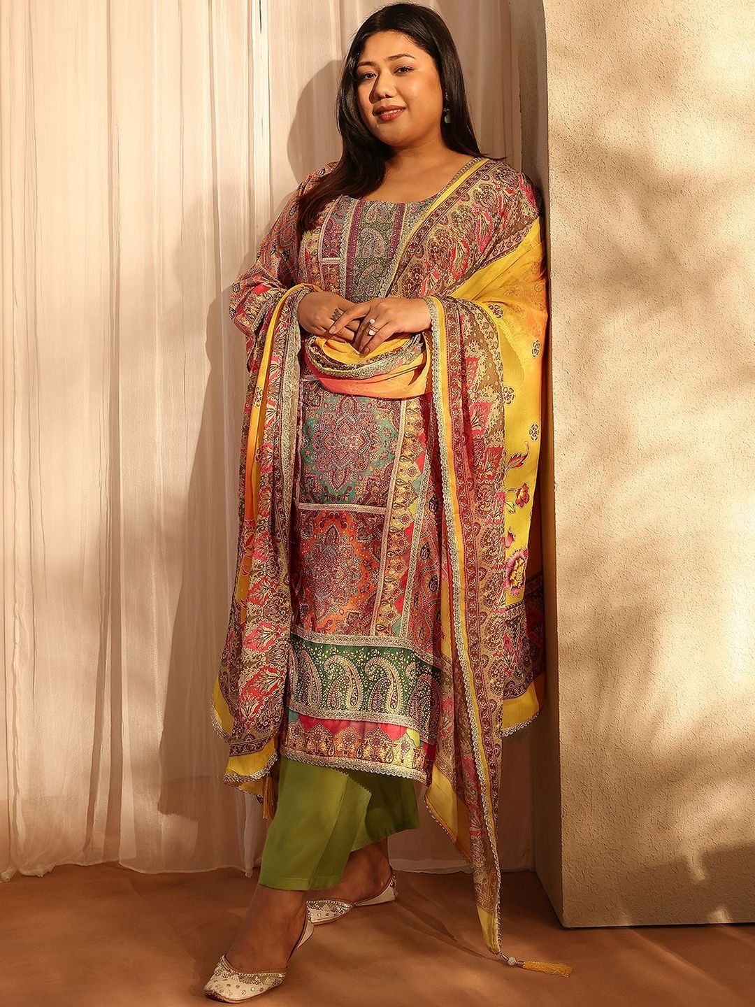 Dhiyona Women's Plus Size Ethnic Motifs Printed Kurta with Trousers & Dupatta