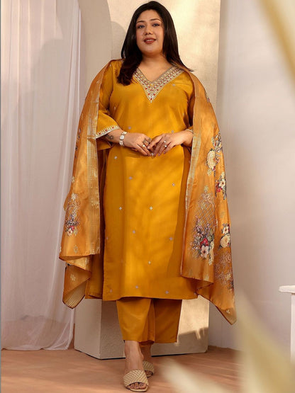 Dhiyona Women's Plus Size Floral Embroidered Kurta with Trousers & With Dupatta