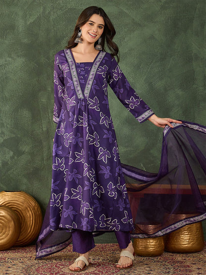 Dhiyona KL Women Self Design Square Neck A-Line Kurta Set
