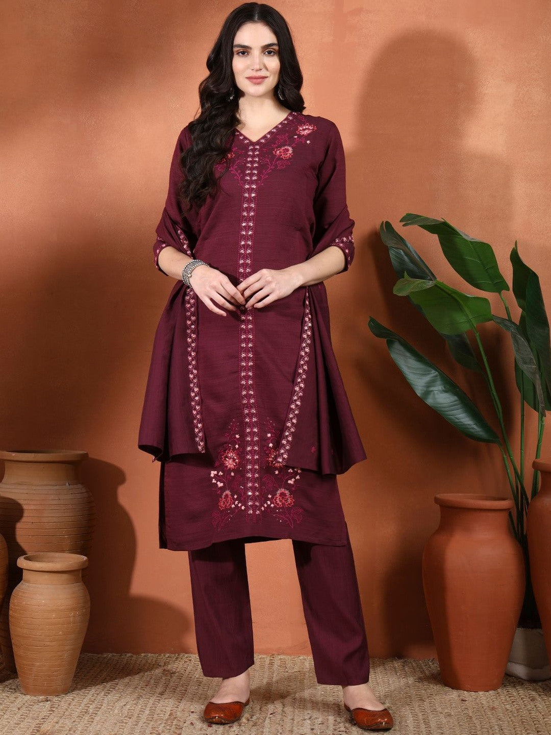 Ethnic Motifs Embroidered Sequinned Straight Kurta with Trouser & Dupatta