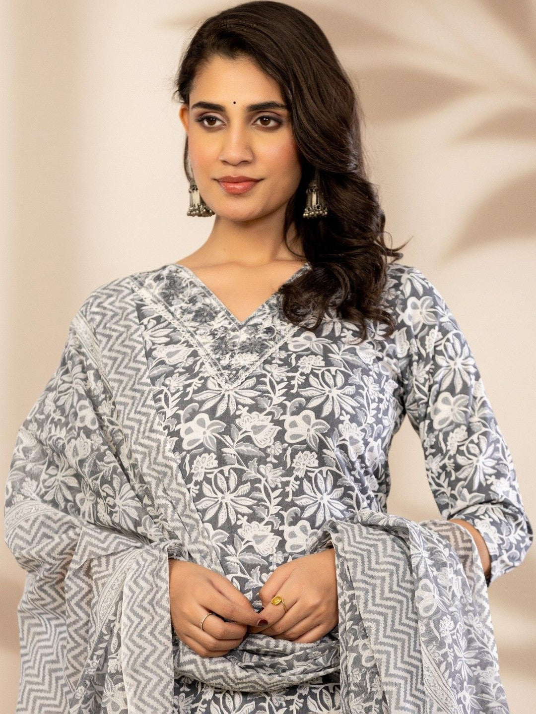 Women Floral Printed Regular Pure Cotton Kurta with Trousers & With Dupatta