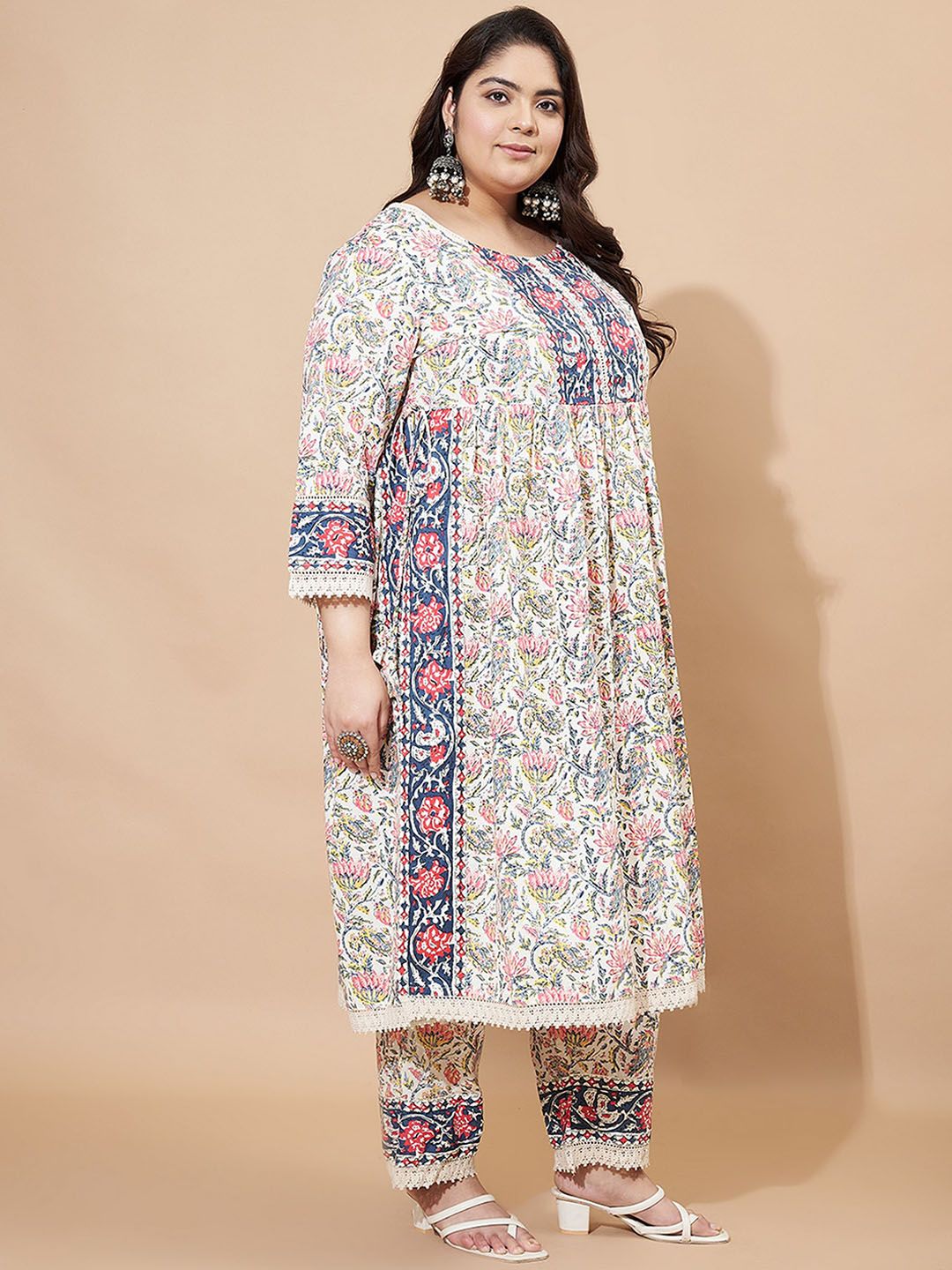 Dhiyona KL Women Floral Printed Regular Pure Cotton Kurta with Trousers & Dupatta