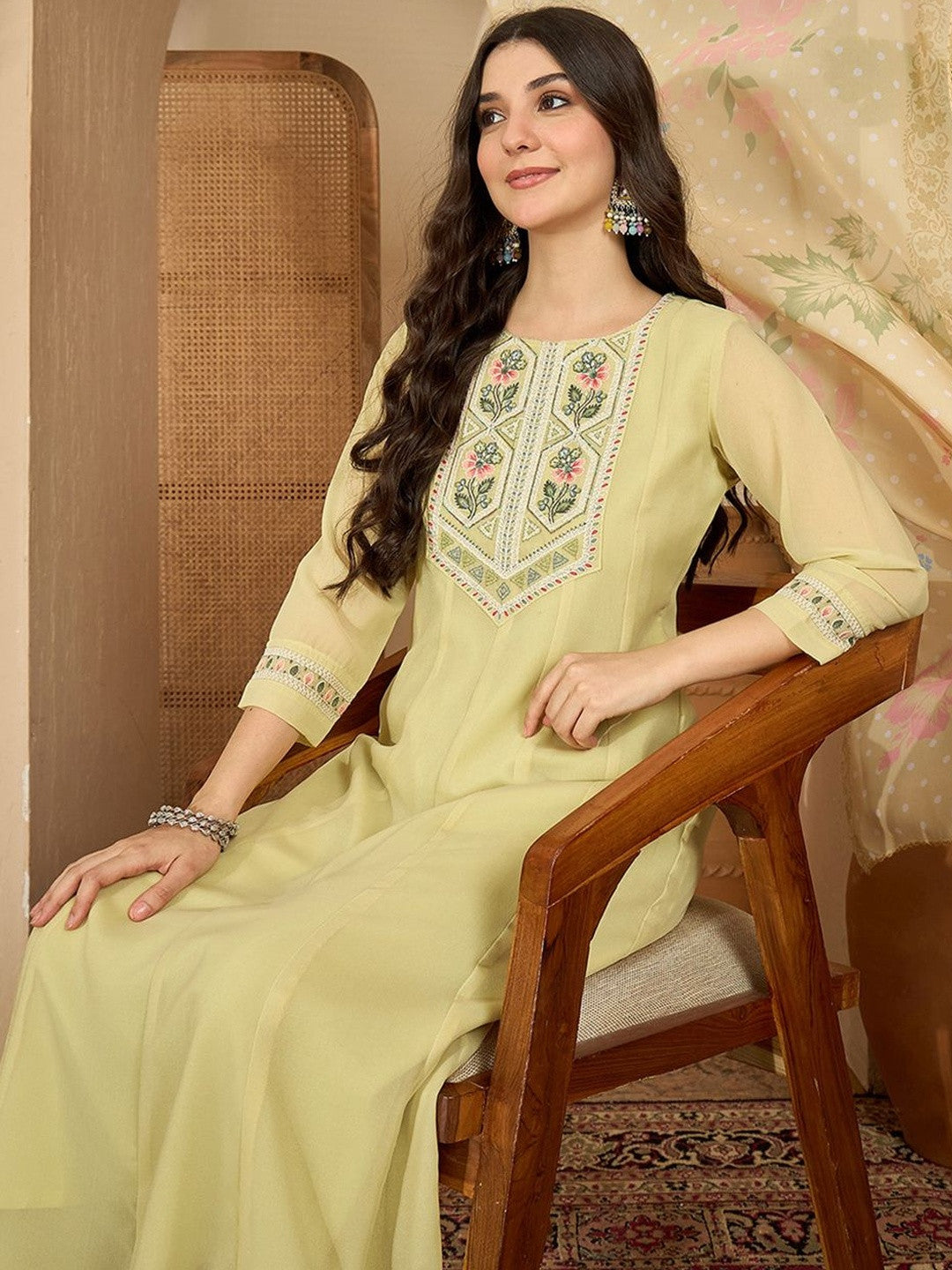 Women Floral Embroidered Pleated Thread Work Kurta with Trousers & With Dupatta