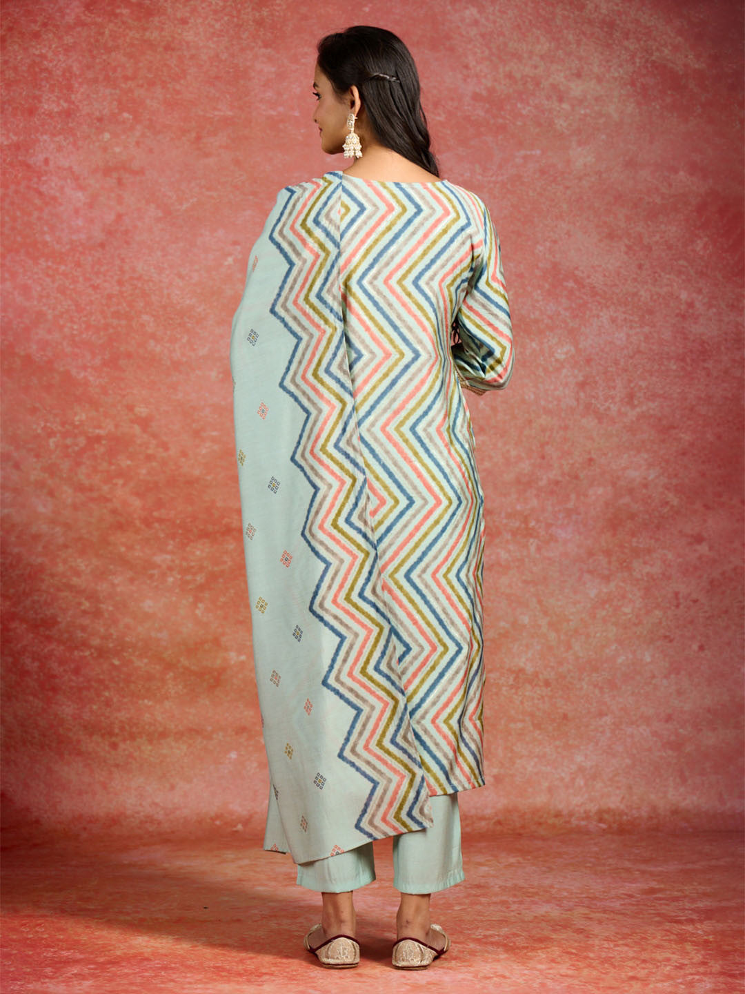 Women Printed Regular Thread Work Kurta with Trousers & With Dupatta