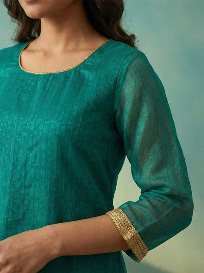 Dhiyona CH Women Regular Thread Work Kurta with Palazzos