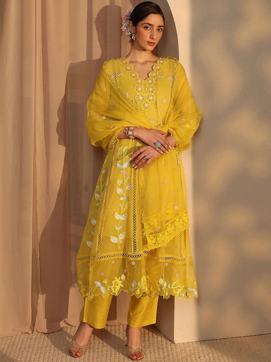 Women Floral Embroidered Panelled Thread Work Silk Chiffon Kurta with Trousers & With Dupatta